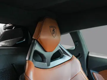 LAMBORGHINI Revuelto   Full Carbon Packs   Sports Seats