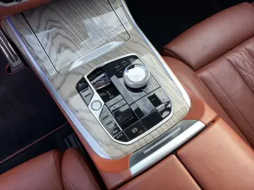 BMW X7 M60 i SKYLOUNGE MERINO 6.SITZER B&W STHZ HUD