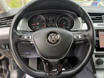 Volkswagen Passat 1.6 TDI - DSG Comfort