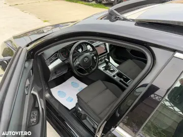 Volkswagen Passat 1.6 TDI - DSG Comfort