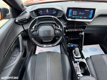 Peugeot 2008 PureTech 130 EAT8 GT Pack