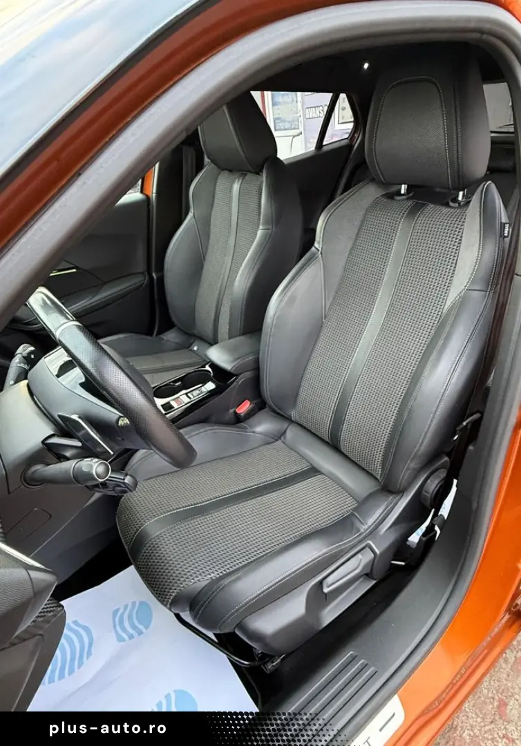 Peugeot 2008 PureTech 130 EAT8 GT Pack