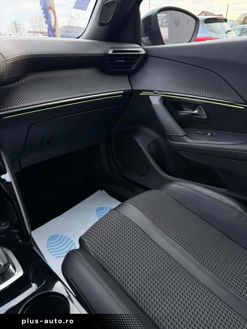 Peugeot 2008 PureTech 130 EAT8 GT Pack