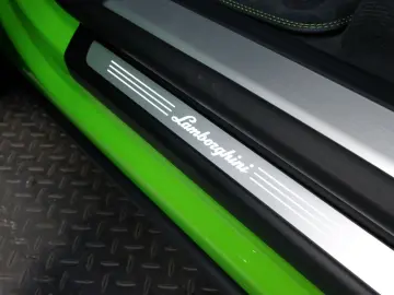 LAMBORGHINI Urus WARRANTY-2027 B&O PANO NIGHT STYLE MASSAGE