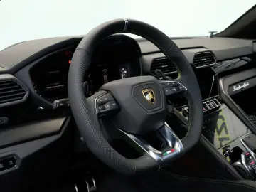 LAMBORGHINI Urus WARRANTY-2027 B&O PANO NIGHT STYLE MASSAGE
