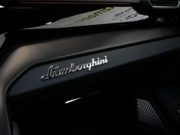LAMBORGHINI Urus WARRANTY-2027 B&O PANO NIGHT STYLE MASSAGE