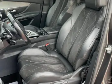 Peugeot 3008 2.0 BlueHDI S&S EAT8 GT