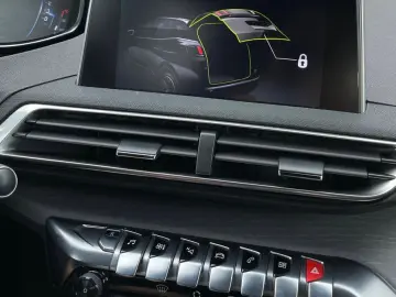 Peugeot 3008 2.0 BlueHDI S&S EAT8 GT