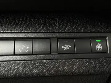 Peugeot 3008 2.0 BlueHDI S&S EAT8 GT