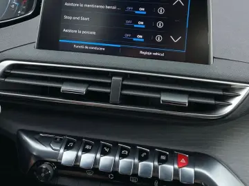 Peugeot 3008 2.0 BlueHDI S&S EAT8 GT