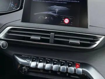 Peugeot 3008 2.0 BlueHDI S&S EAT8 GT