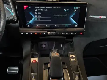 DS Automobiles DS 7 Crossback 1.6 PHeV FWD 225 EAT8 PERFORMA