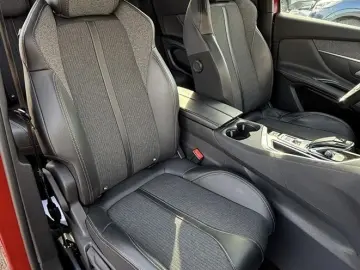 Peugeot 3008 1.6 THP EAT6 GT-Line