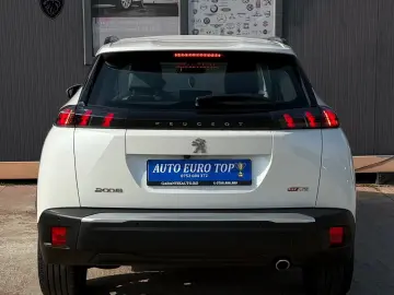 Peugeot 2008 1.5 BlueHDI EAT8 STT GT Pack