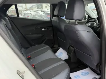 Peugeot 2008 1.5 BlueHDI EAT8 STT GT Pack
