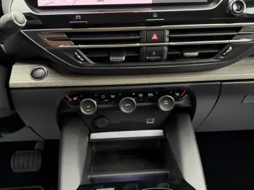 Citroën C5 X 1.6 PHeV 225 EAT8 Shine Pack