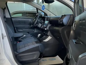 Citroën C3 AIRCROSS BlueHDI 120 Stop & Start EAT6 SHINE PACK