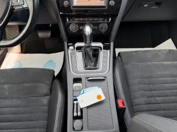 Volkswagen Passat 2.0 TDI SCR DSG Highline