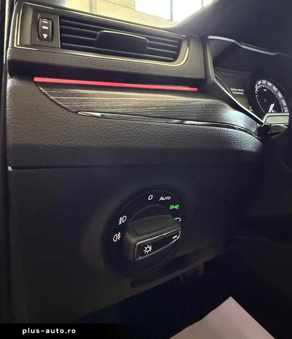 Skoda Superb 1.5 TSI ACT DSG Ambition