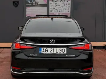 Lexus Seria ES 300h Executive Line