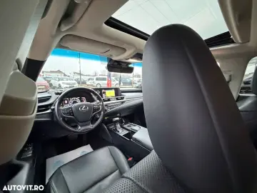 Lexus Seria ES 300h Executive Line