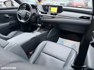 Lexus Seria ES 300h Executive Line