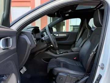 Volvo Xc-40
