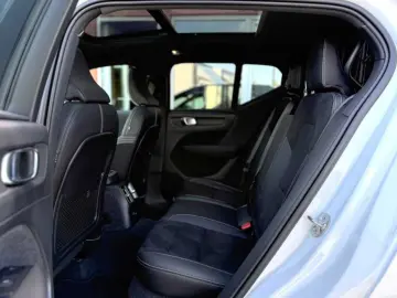 Volvo Xc-40