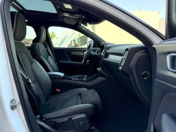 Volvo Xc-40