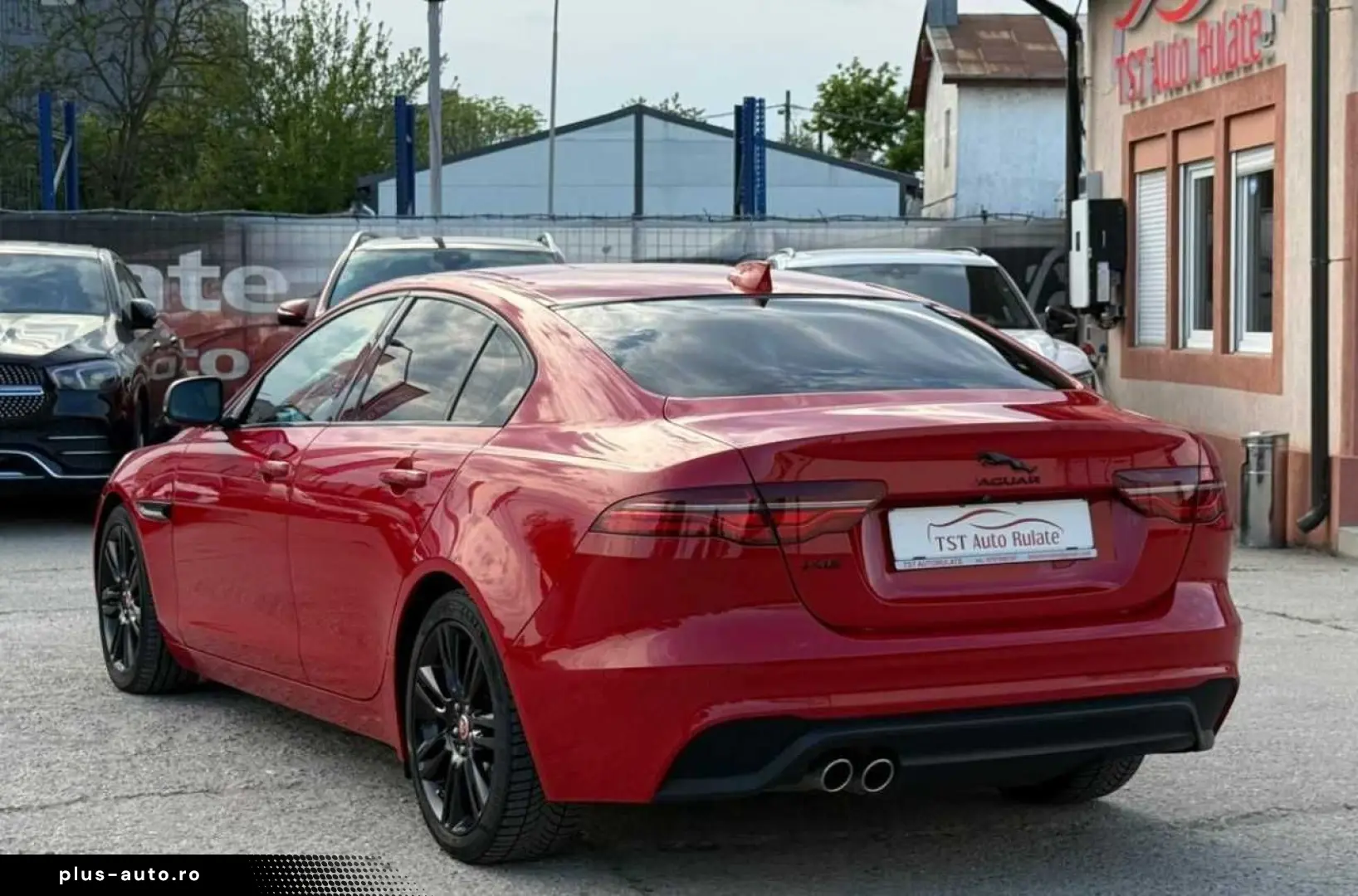 Jaguar Xe