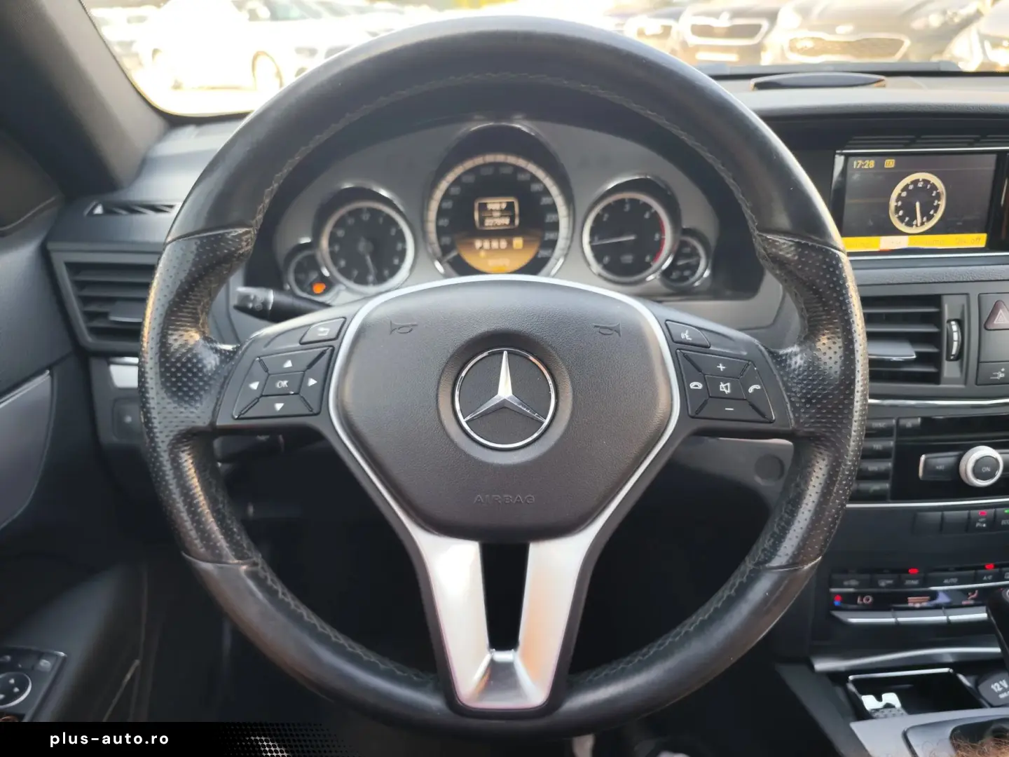 Mercedes-Benz E