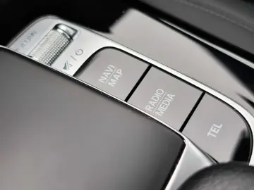 Mercedes-Benz A-180