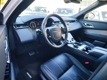 Land-Rover Range-Rover-Velar