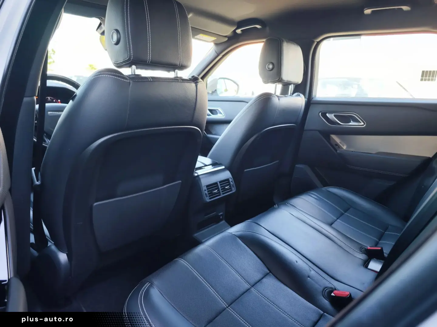 Land-Rover Range-Rover-Velar