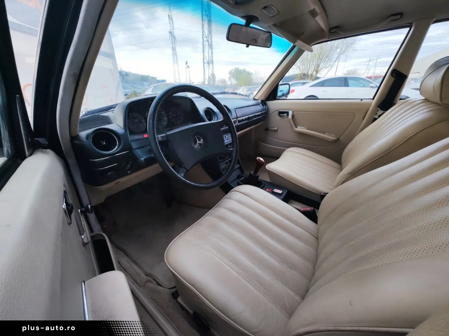 Mercedes-Benz W123