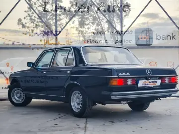 Mercedes-Benz W123