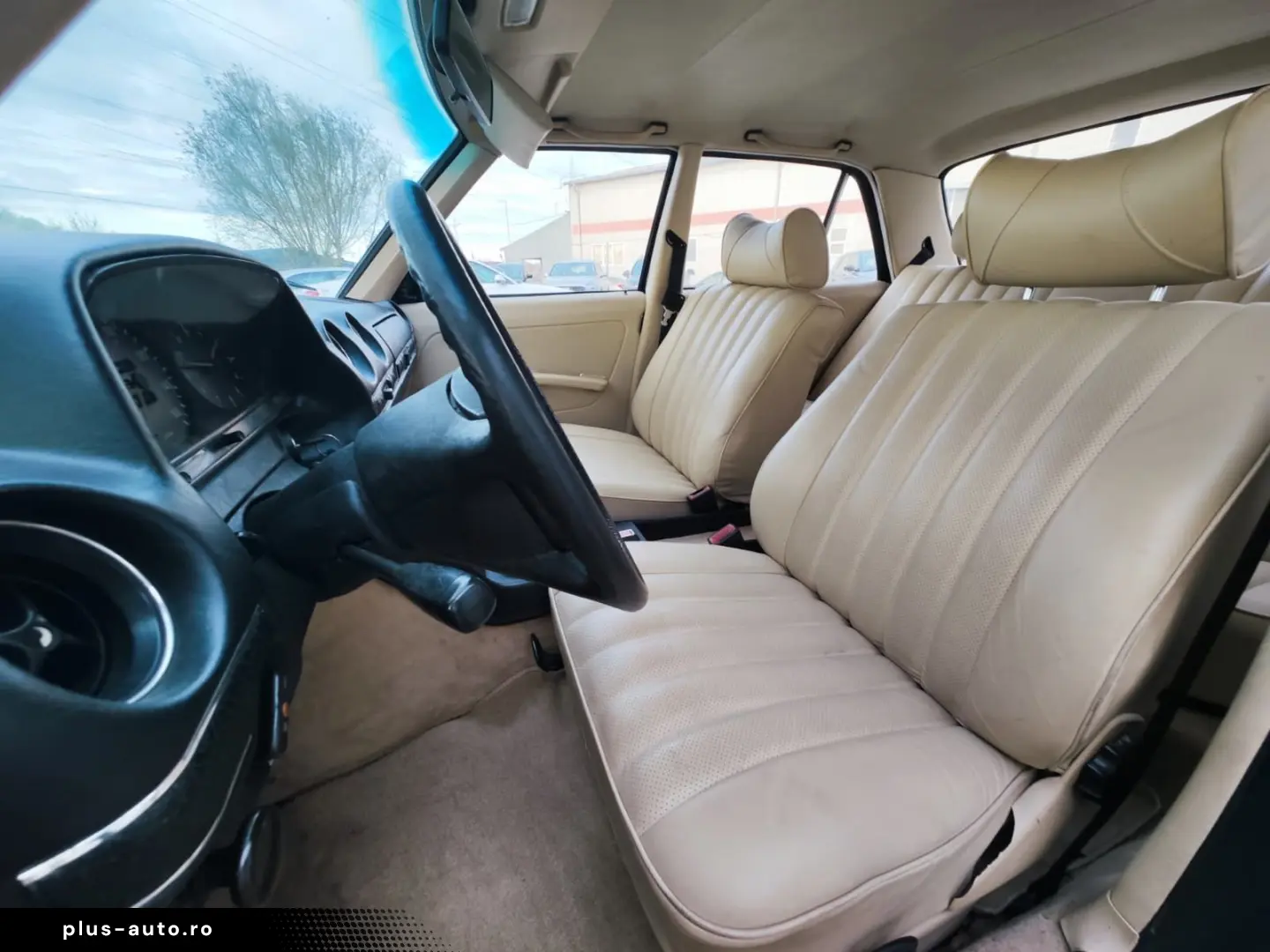Mercedes-Benz W123