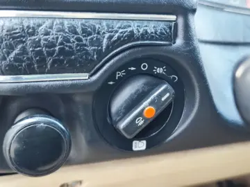 Mercedes-Benz W123