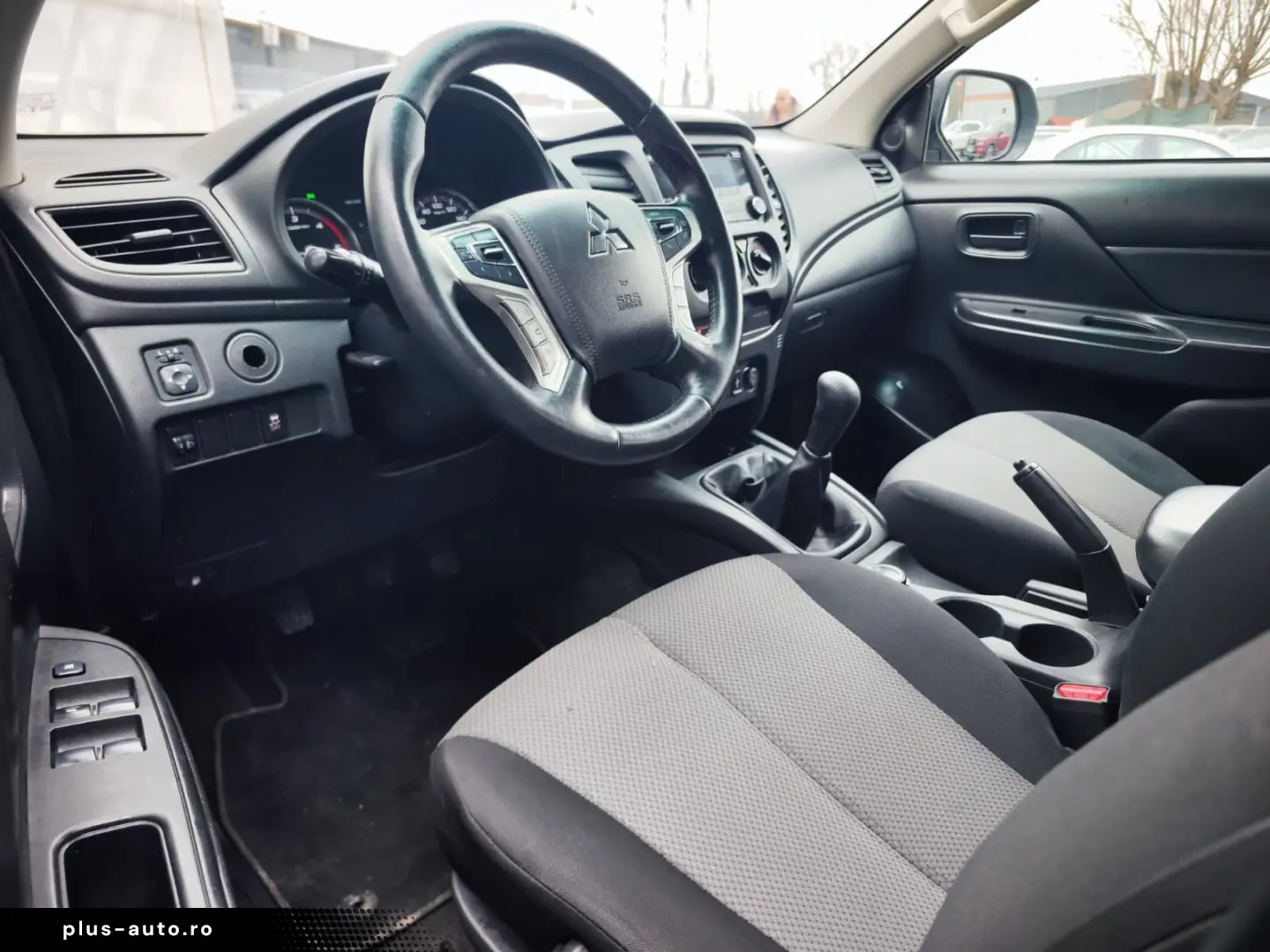Mitsubishi L200