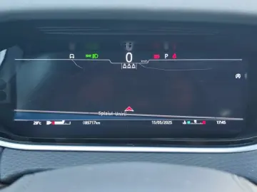 Land-Rover Range-Rover-Evoque