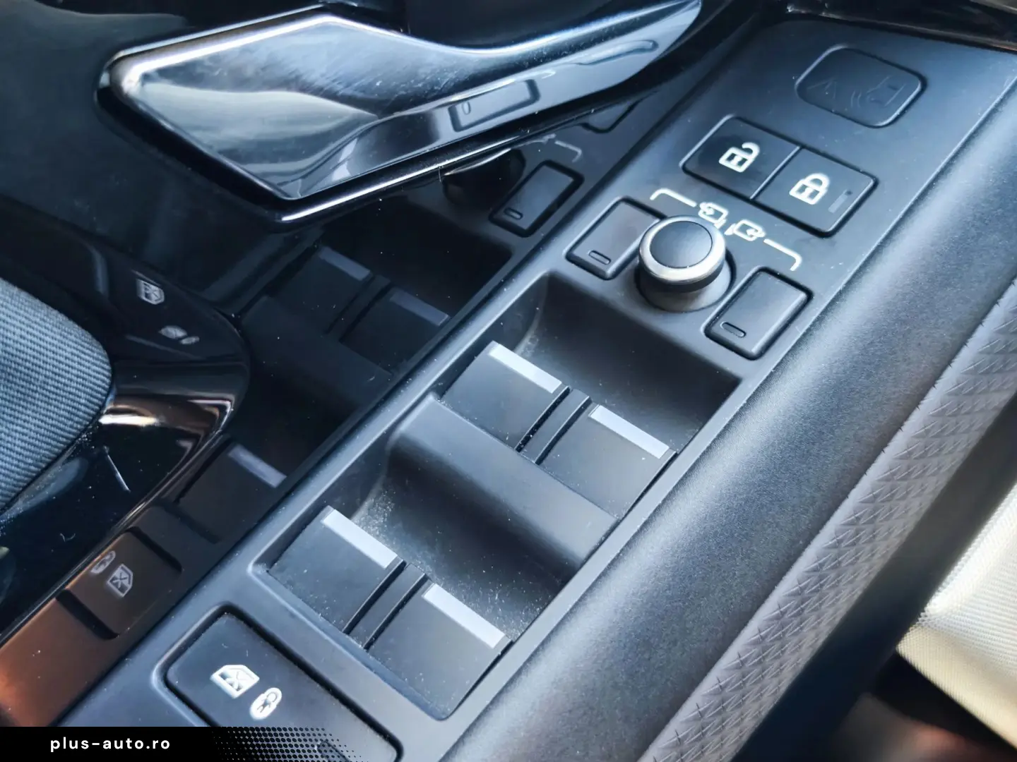 Land-Rover Range-Rover-Evoque