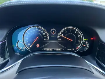 BMW 750i G11