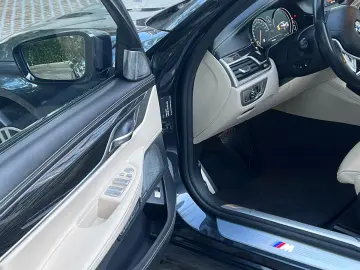 BMW 750i G11
