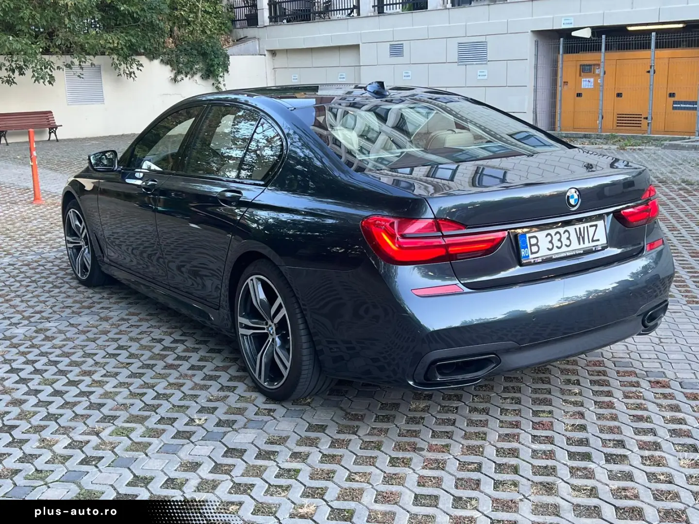 BMW 750i G11