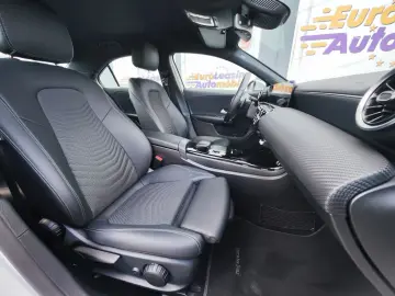 Mercedes-Benz A-180