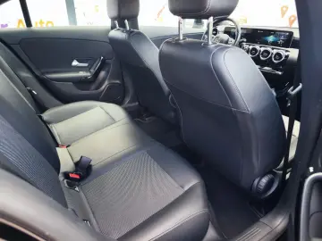 Mercedes-Benz Cla-180