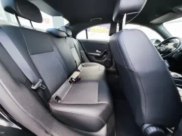 Mercedes-Benz Cla-180