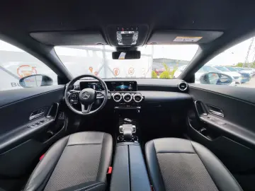 Mercedes-Benz Cla-180
