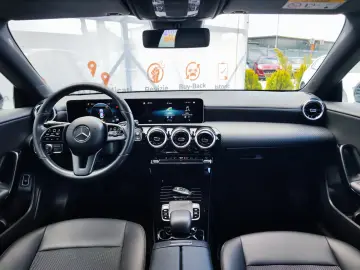 Mercedes-Benz Cla-180