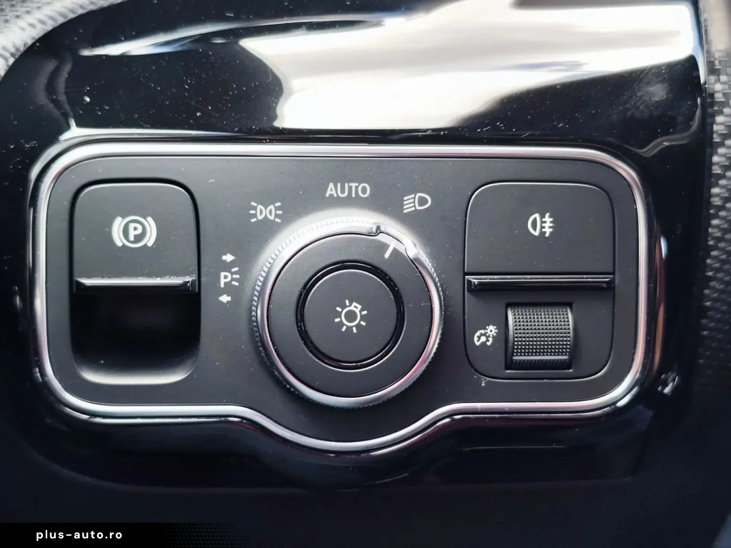 Mercedes-Benz Cla-180